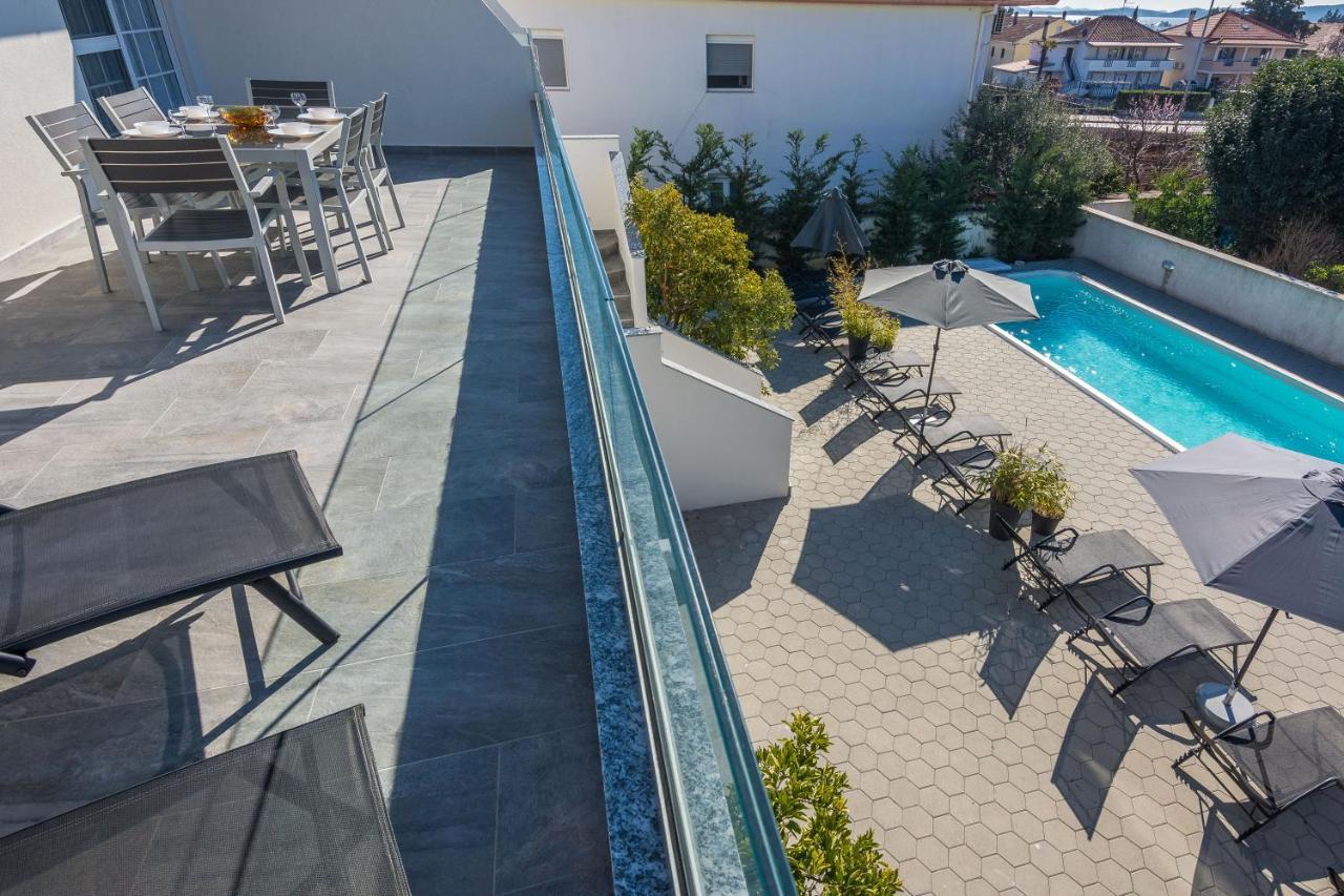 Royal Choice With Pool Apartmán